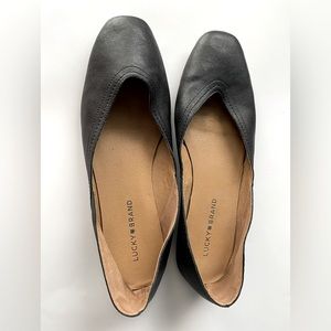 Lucky brand flats women’s black size 10
